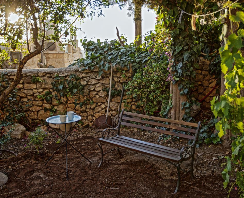 The Nest - A Romantic Vacation Home In Ein Kerem - Иерусалим Экстерьер фото